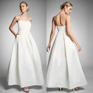 NWT Sachin & Babi Gwen crystal-embellished flared gown Size 4 $895